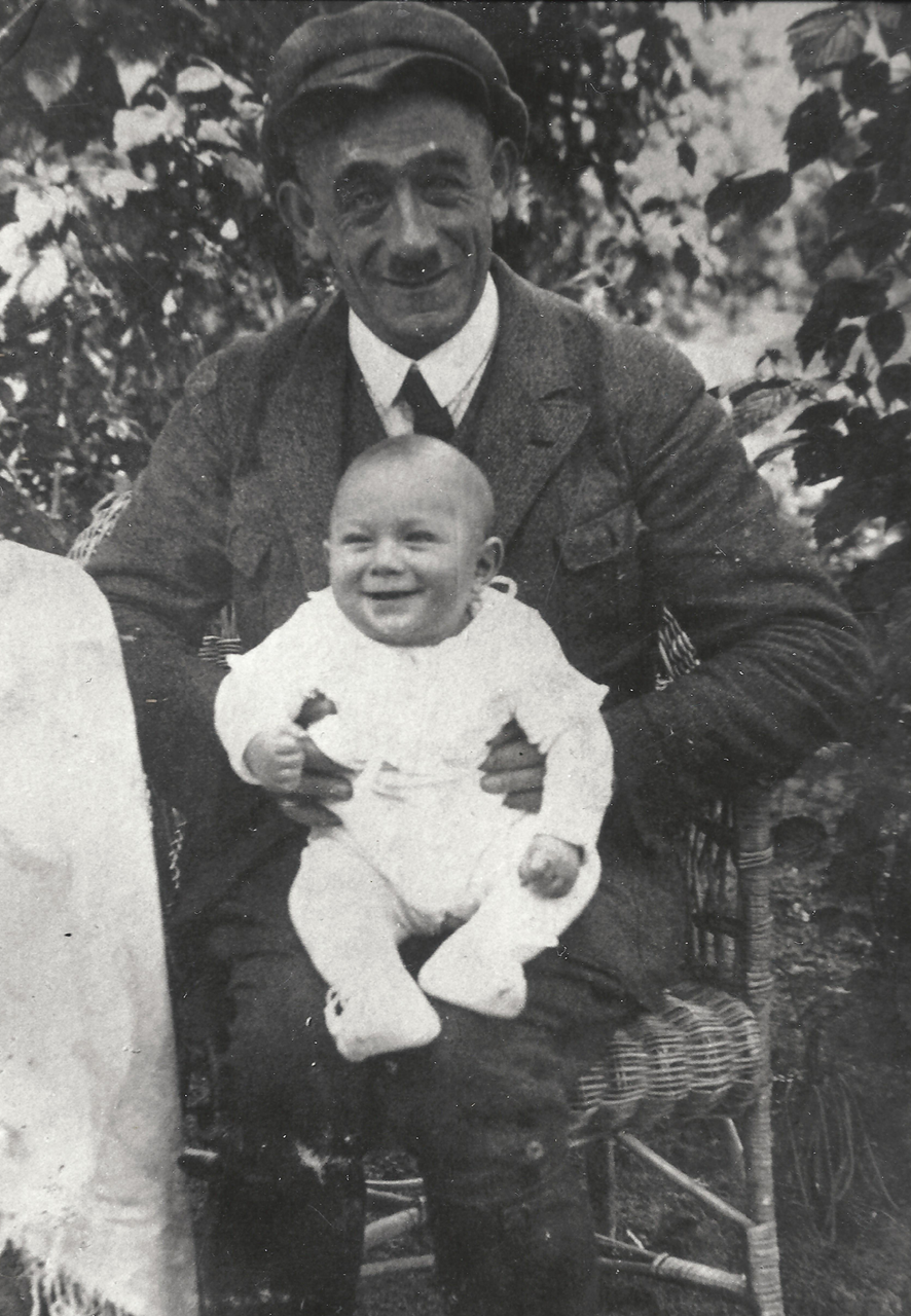 Julius Frank mit Sohn Günter ca. 1927 28 (Foto Valentin Frank)